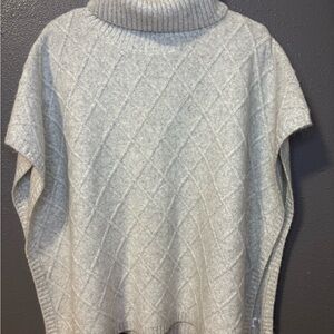 LOFT Quilted Turtleneck Poncho size XS/ S